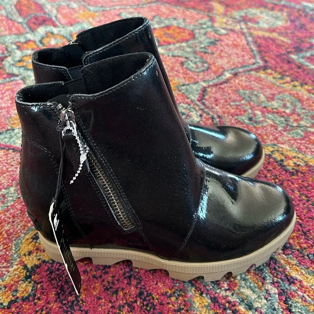 NWT Sorel | Girls Black Shimmer Arctic Zip II  Waterproof Wedge Ankle Boot, sz 4
